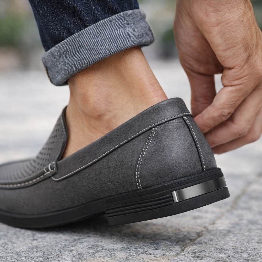 Mocassin Homme Cuir Gris Perforé Zoom
