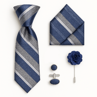 Cravate Rayée Gris et Bleu Foncé Ensemble