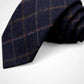 Cravate Coton Bleu Marine à Grands Carreaux Macro