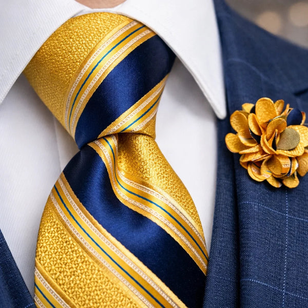 Cravate Rayée Doré et Bleu Macro