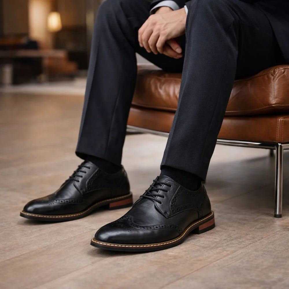 Derbies Brogues Homme Effet Cuir Noir Assis