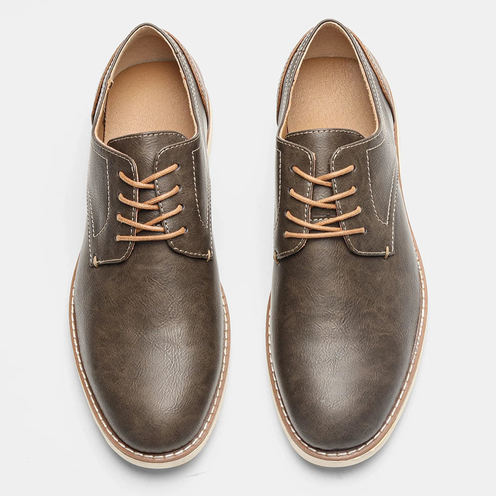 Derbies Homme Marron Effet Cuir – Semelle Blanche Confort