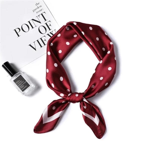 Foulard Rouge à Pois Blanc